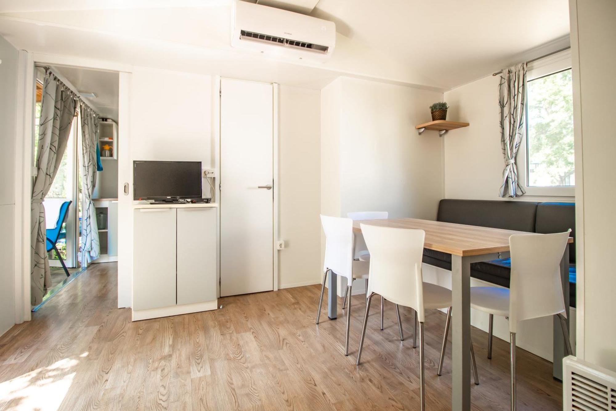 Easyatent Mobile Home Lanterna Pokoj fotografie